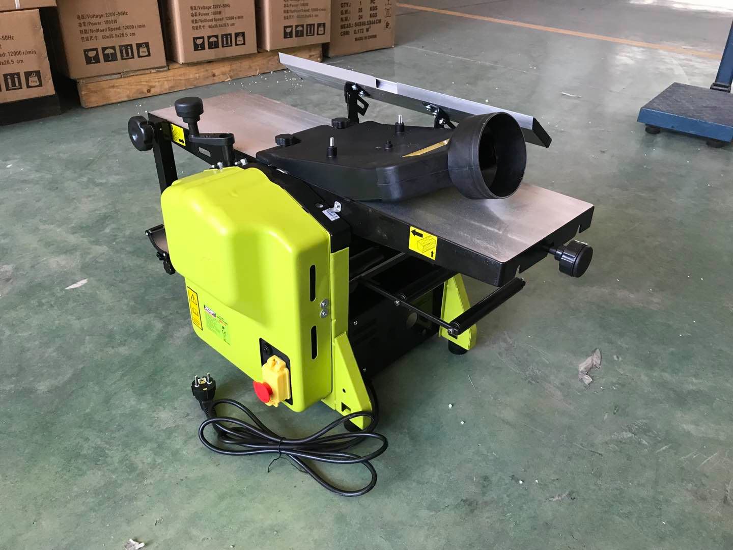 Máy bào gỗ-Máy bào thẩm-Máy bào cuốn 1600W XCORT