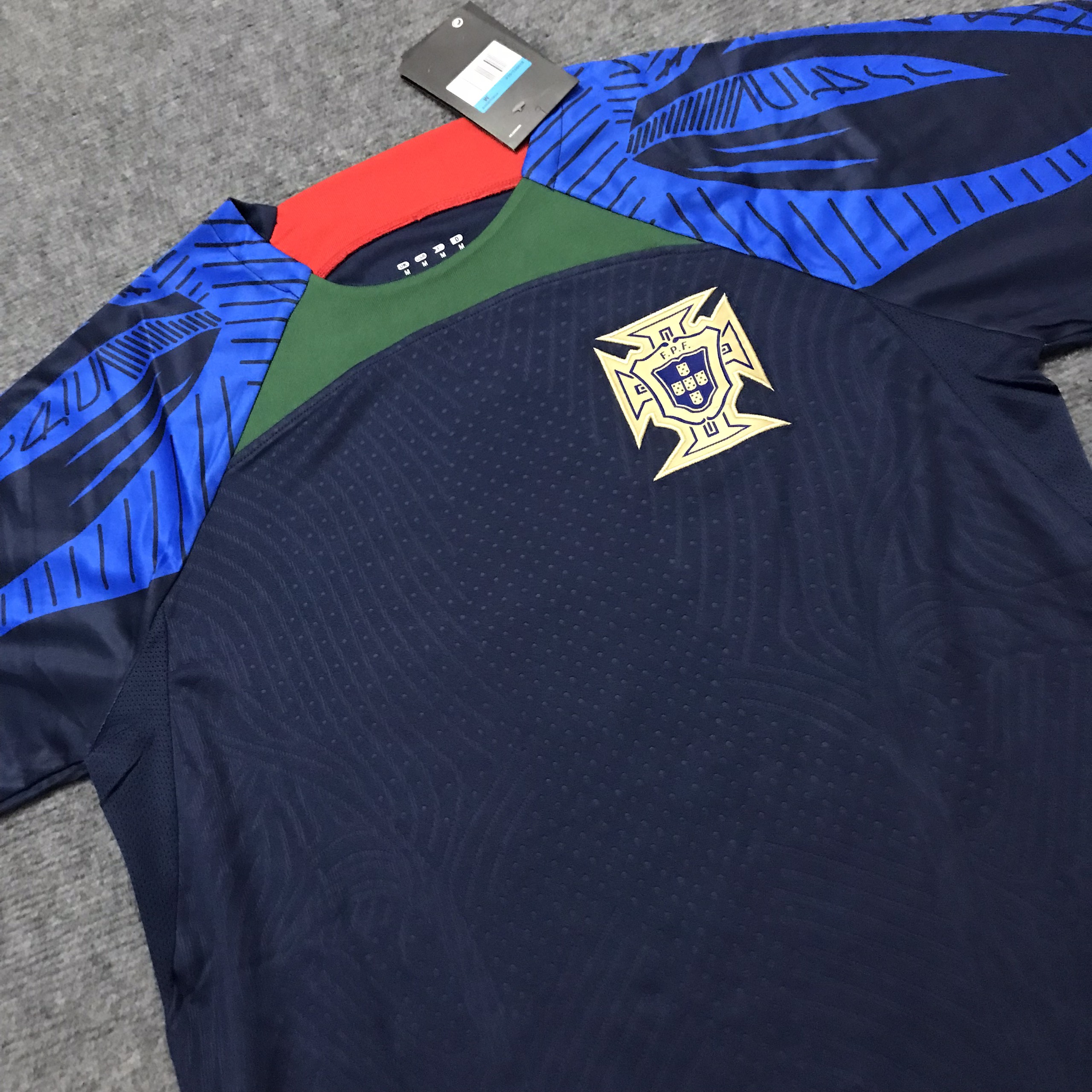 Bộ bóng đá vải thái Bồ Đầu Nha cao cấp