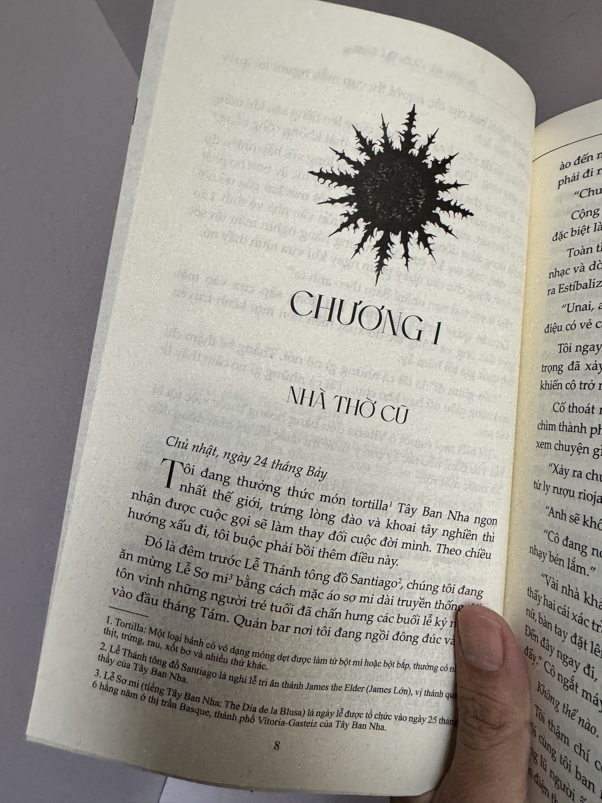 (Tặng Bookmark) ÁN MẠNG KÉP Ở VƯỜN ĐỊA ĐÀNG – Eva García Sáenz de Urturi – NXB Phụ nữ Việt Nam – Linh lang Books