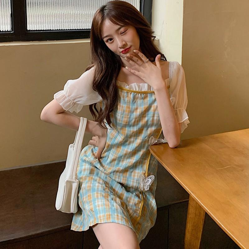 Đầm tay phồng cổ vuông kẻ sọc caro Retro