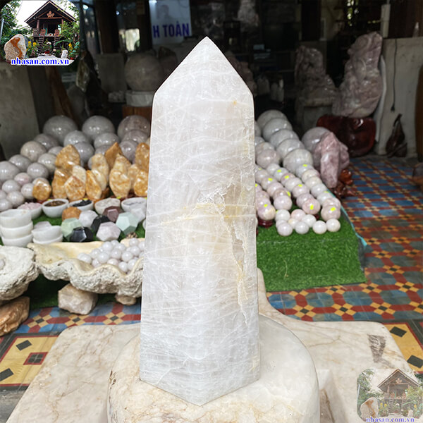 Trụ lục giác đá thạch anh trấn trạch trừ tà-6.6kg -T622
