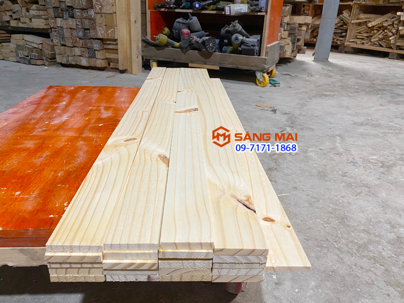 Thanh gỗ thông mặt rộng 6cm x dày 1cm x dài 120cm + láng mịn 4 mặt