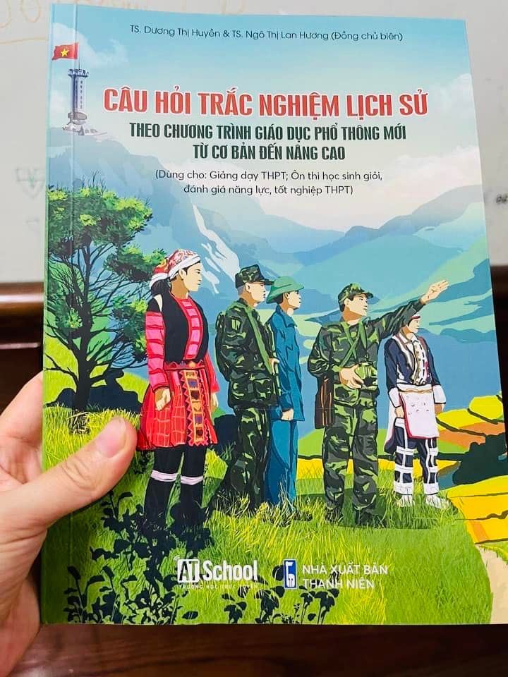 Lịch sử 12 chương trình mới: Sách - Câu Hỏi Trắc Nghiệm Lịch Sử (từ cơ bản đến nâng cao)