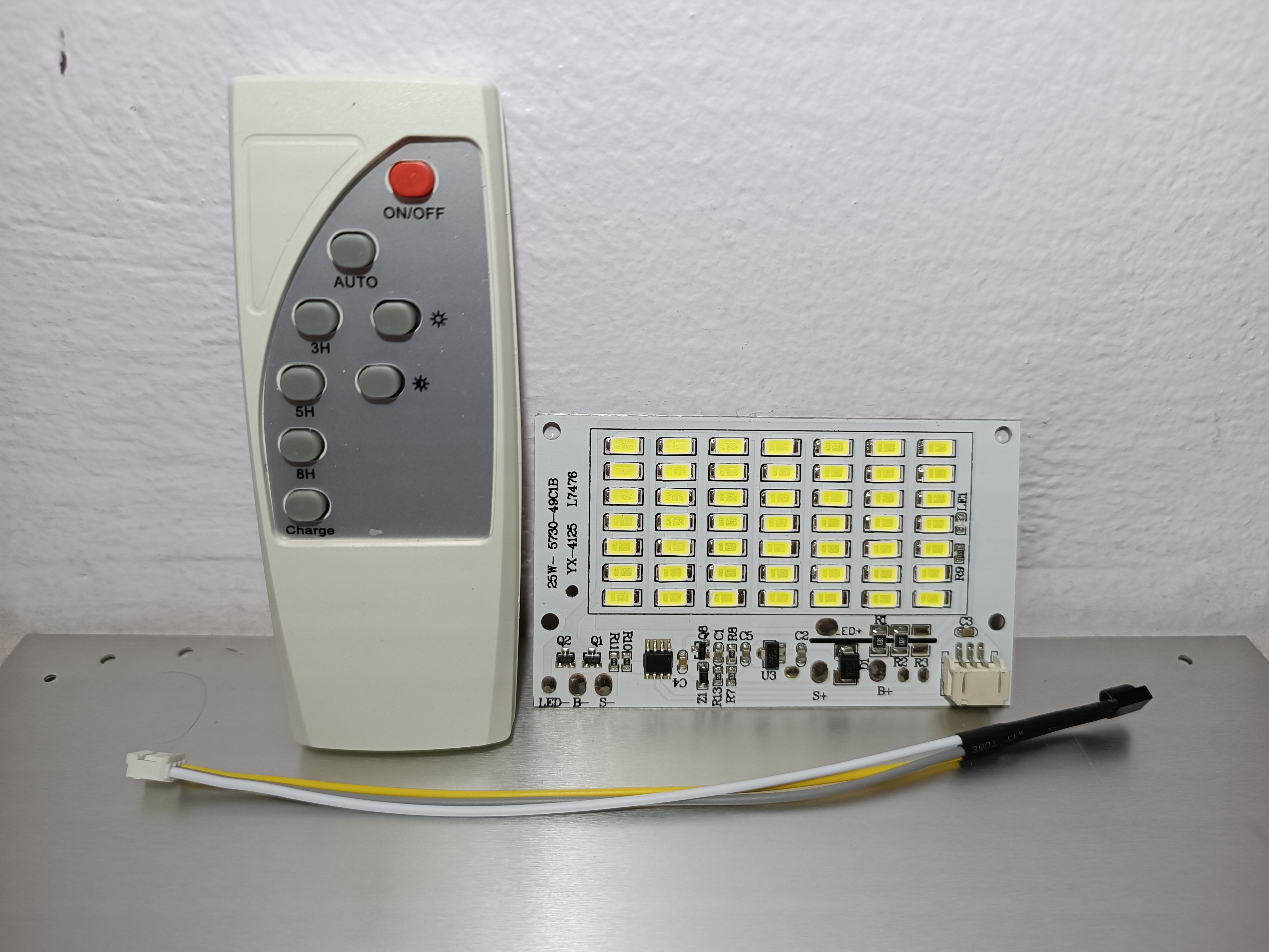 Bảng điều khiển ánh sáng năng lượng mặt trời điện áp 3,2_3,7v