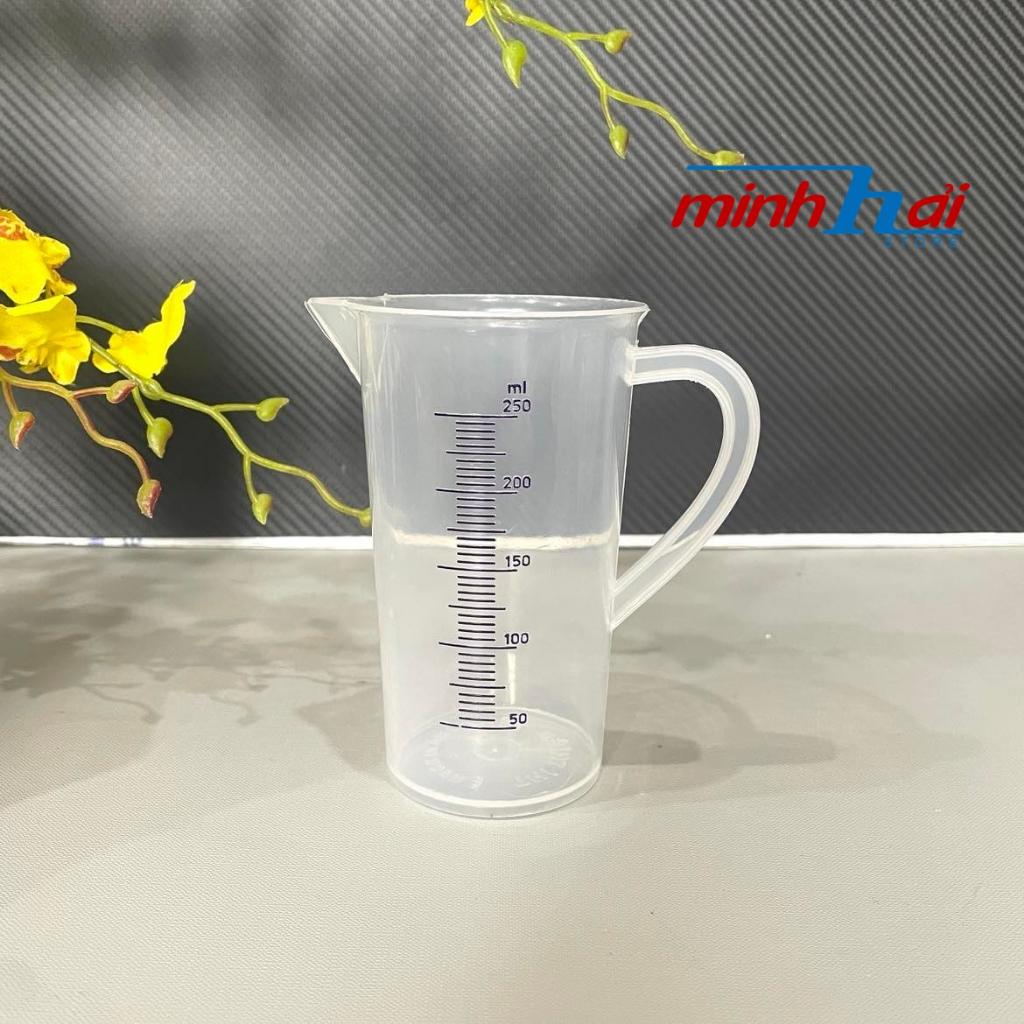 LY/ CA ĐONG ĐỊNH LƯỢNG dung tích 50ml, 100ml, 250ml, 500ml, 1000ml - Dùng trong pha chế - Vạch đậm sâu không phai. nhựa