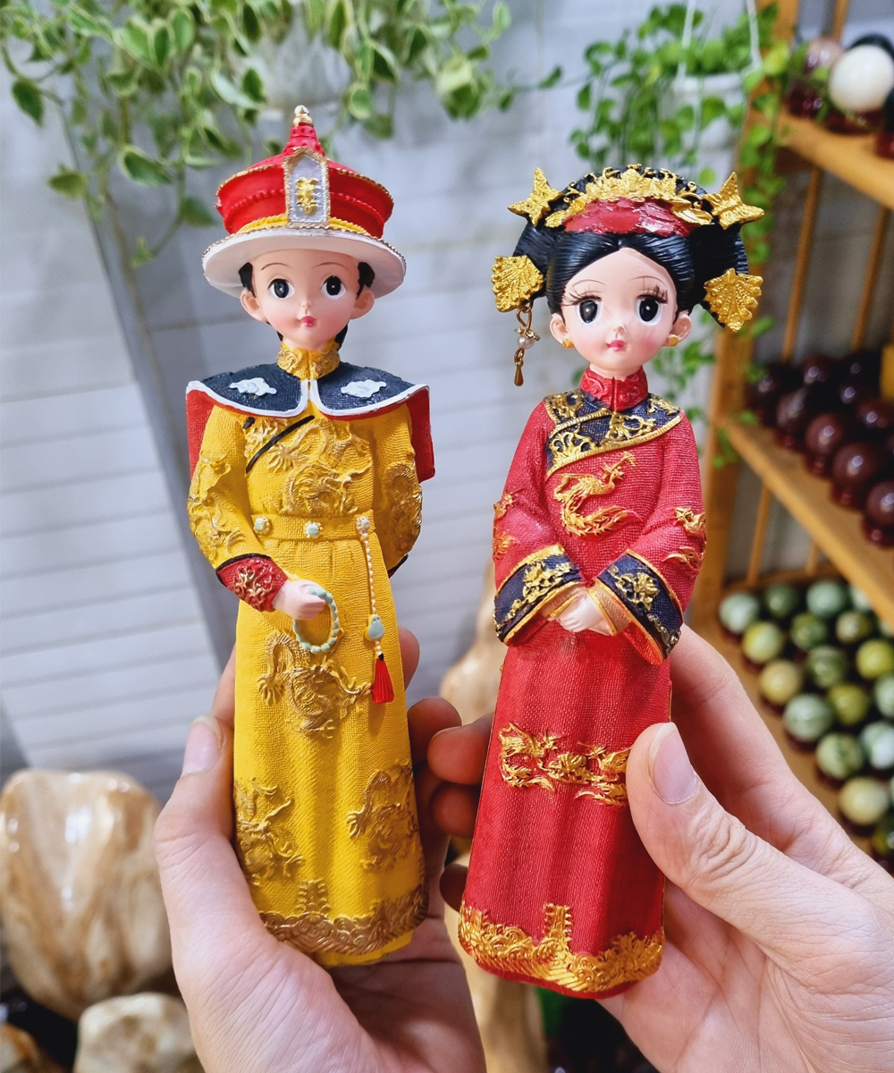Bộ 02 tượng Hoàng Thượng - Hoàng Hậu cổ trang size nhỏ 18cm