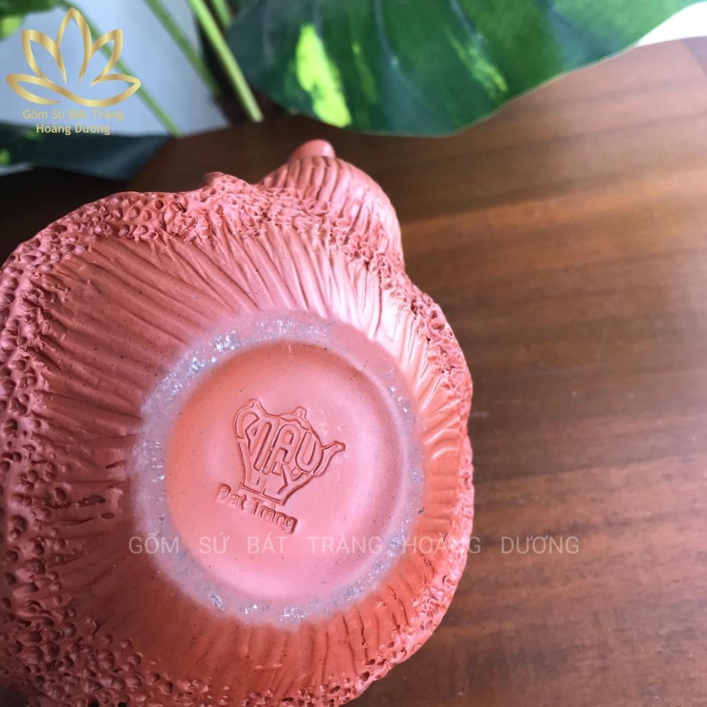 Bộ ấm chén trà Tử sa Bát Tràng đắp nổi Lão Tùng đỏ 400ml
