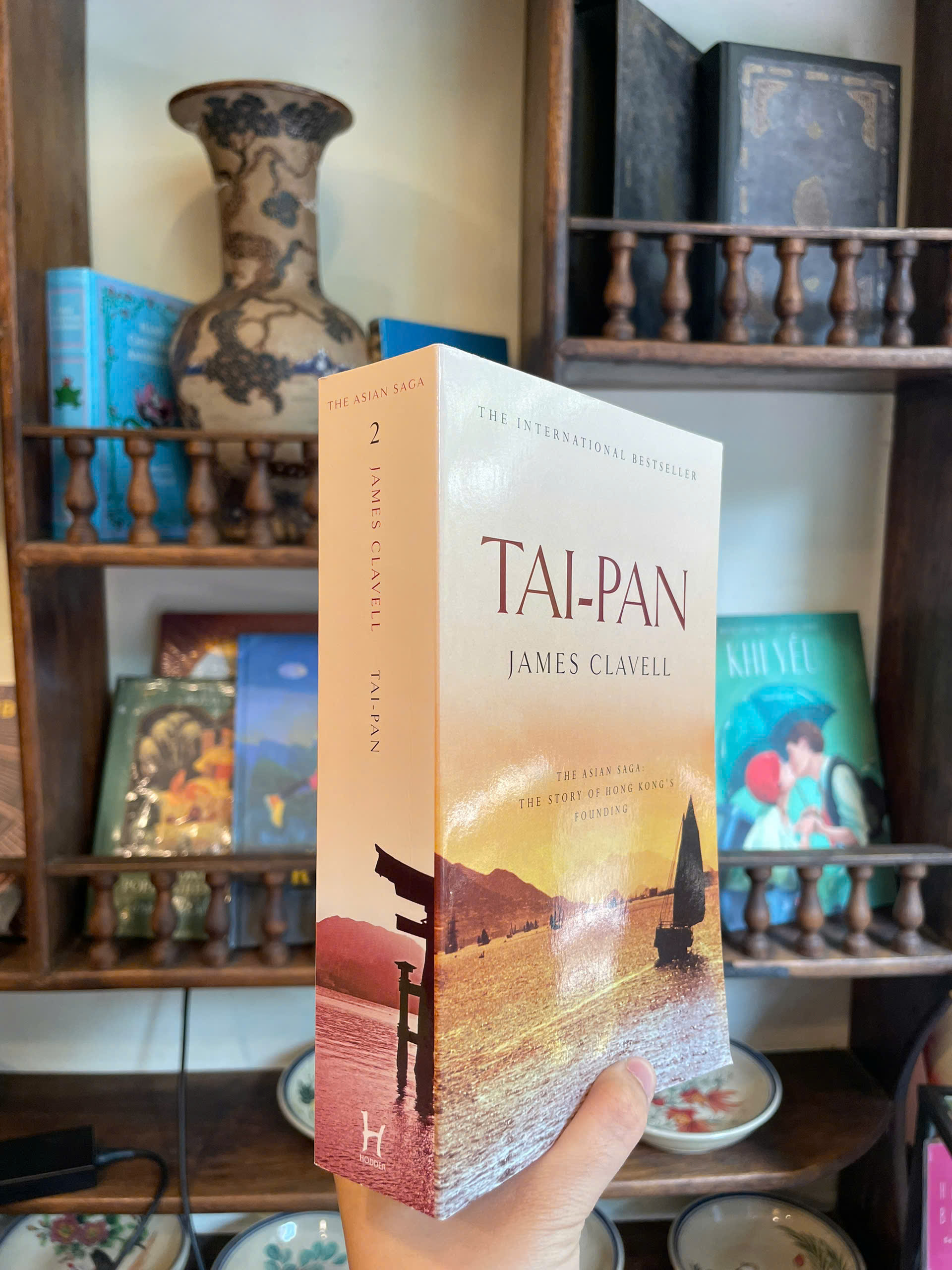 Sách - Tai Pan: The Asian Saga: The story of Hong Kong's Founding by James Clavell