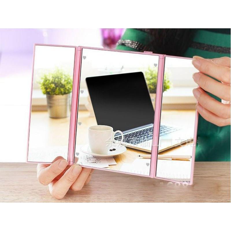 Gương đèn led 3 cánh xếp gọn