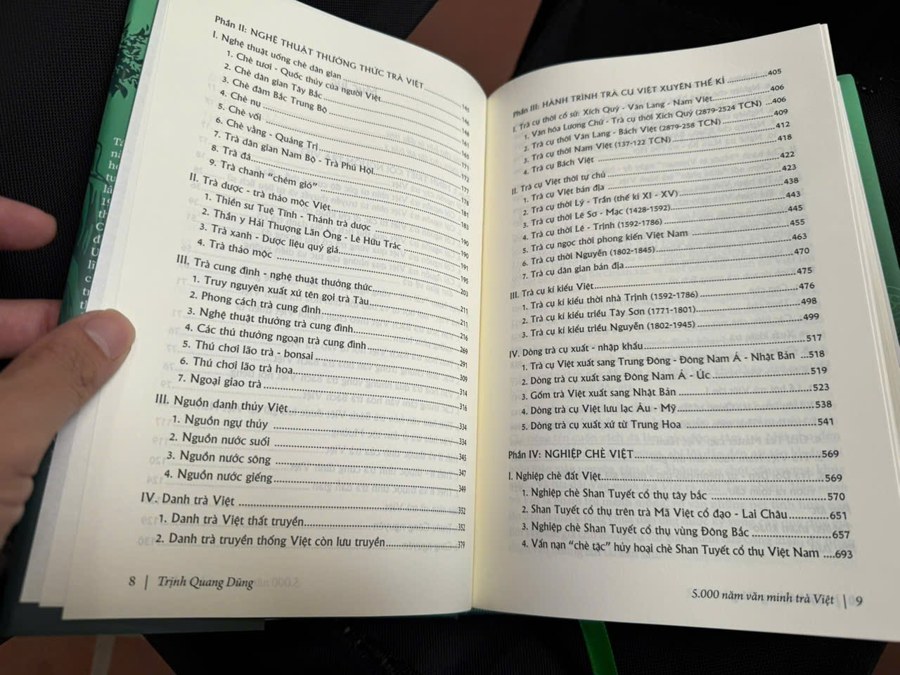 (Bìa cứng) 5000 NĂM VĂN MINH TRÀ VIỆT – Trịnh Quang Dũng - Mochibooks