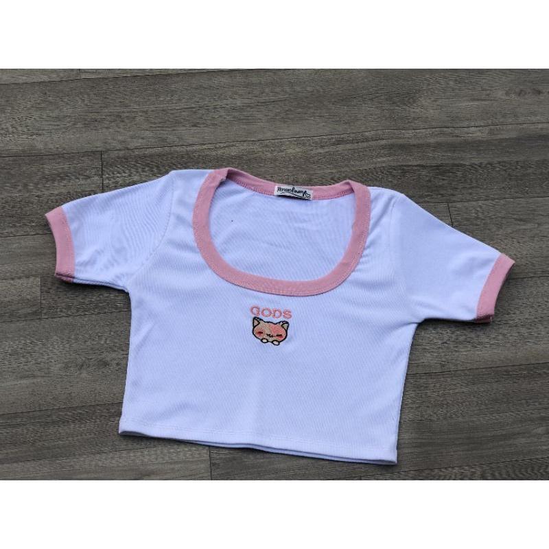 Áo croptop thiêu mèo phối viền hồng