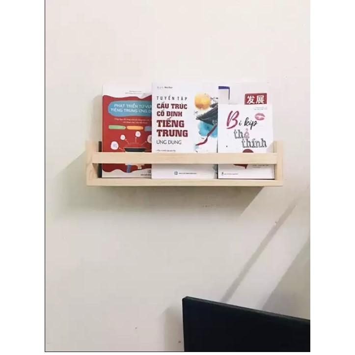 Kệ đựng đồ lưu niệm cây cảnh mini gia vị , giá sách treo tường trang trí gỗ thông tự nhiên kích thước 50x12x10
