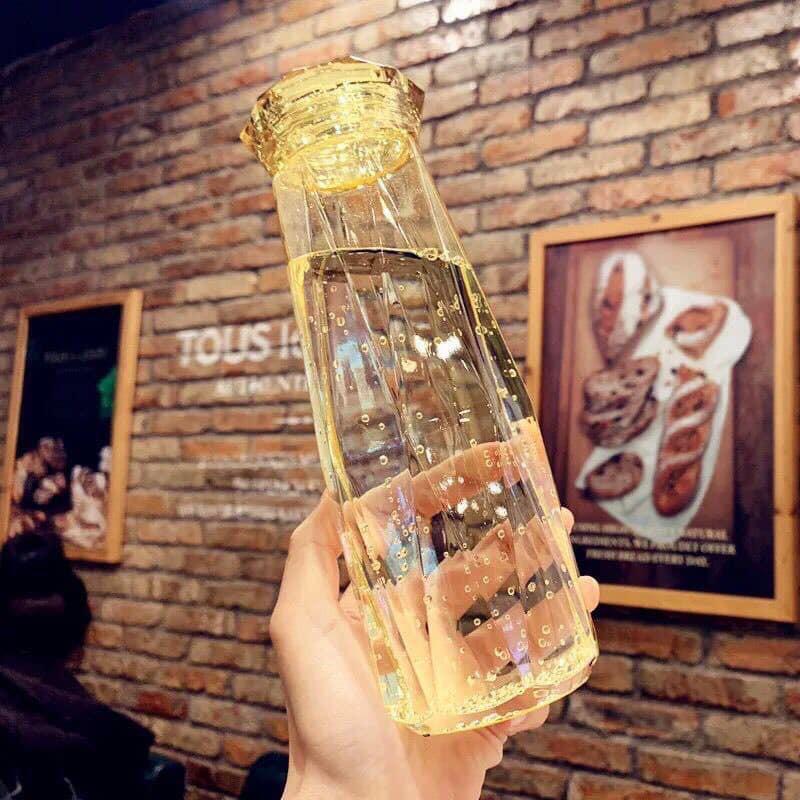 BÌNH THUỶ TINH ĐỰNG NƯỚC HÌNH KIM CƯƠNG 500ml luceo 2021