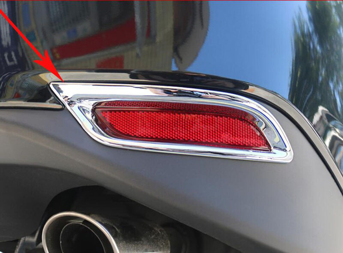 Bộ ốp đèn gầm bảo vệ, trang trí mạ Crom cho Toyota Camry 2019