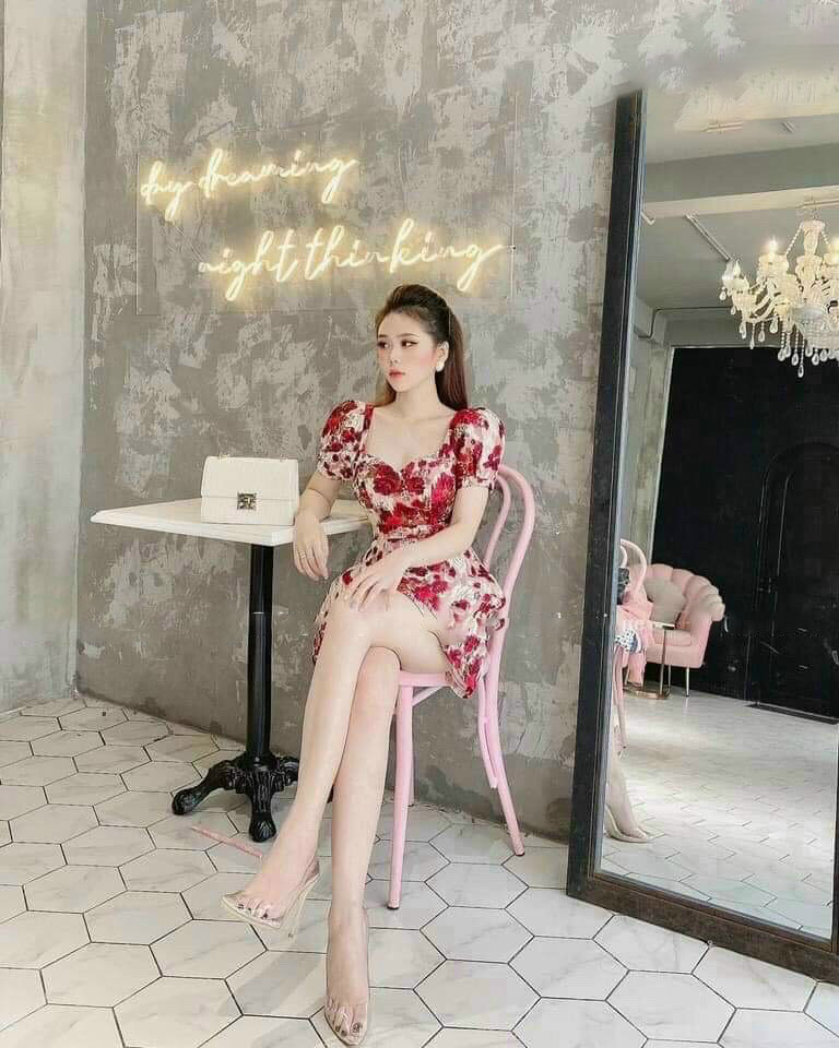 Đầm hoa tay phồng thời trang