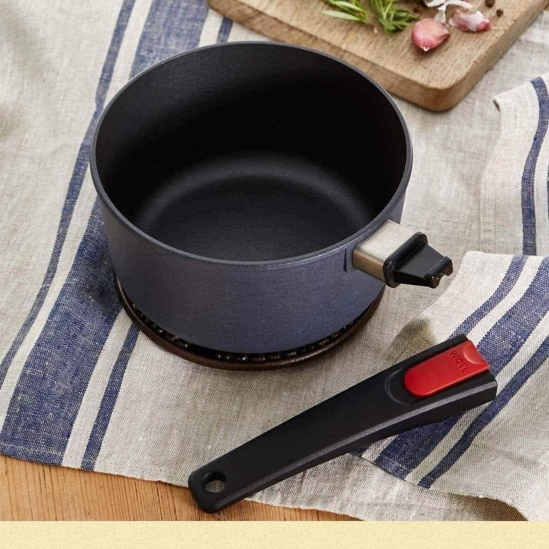 Quánh Woll Diamond Lite Saucepans 18 cm có nắp và tay cầm có thể tháo rời