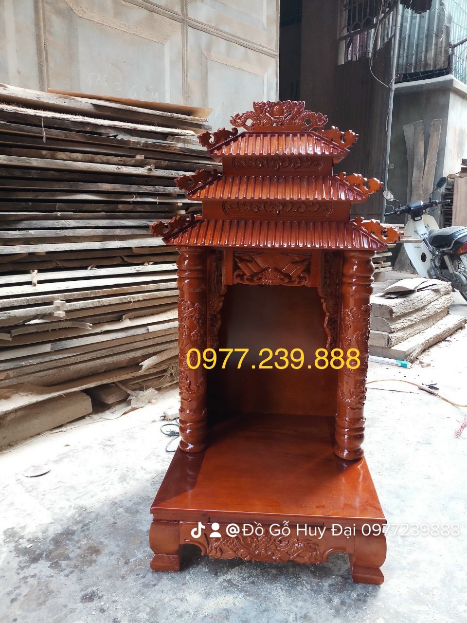 bàn thờ thần tài gỗ thông 61cm