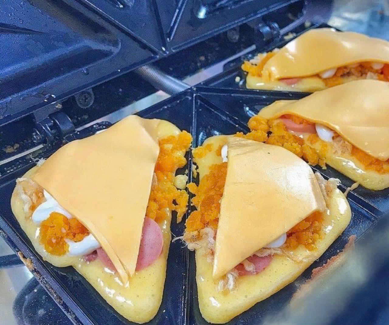 Máy Làm Bánh hotdog nướng bánh sandwich 