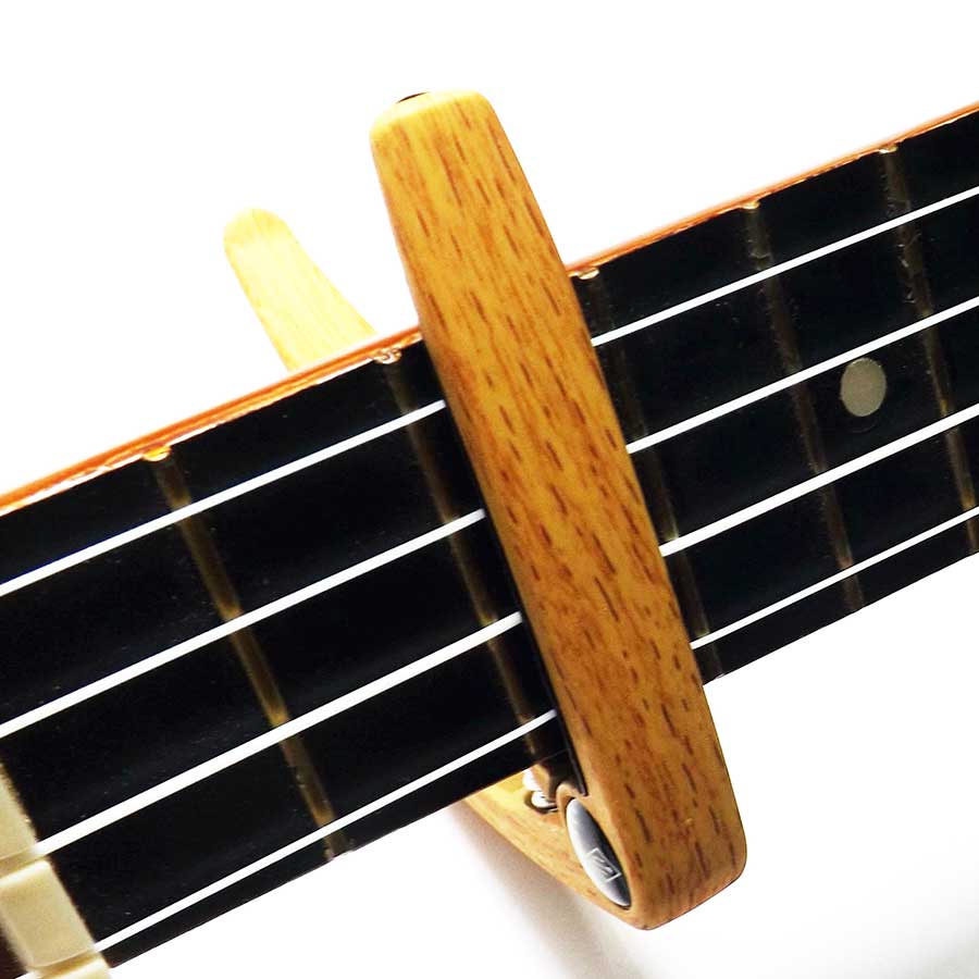 Capo Kẹp Đàn Guitar Mini Vân Gỗ Sẫm Cây Đinh Ba Wente