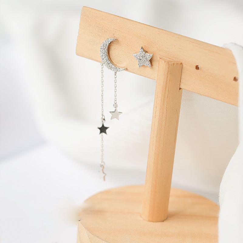 Bông Tai Nữ Mạ Bạc Trăng Sao So Le Ins