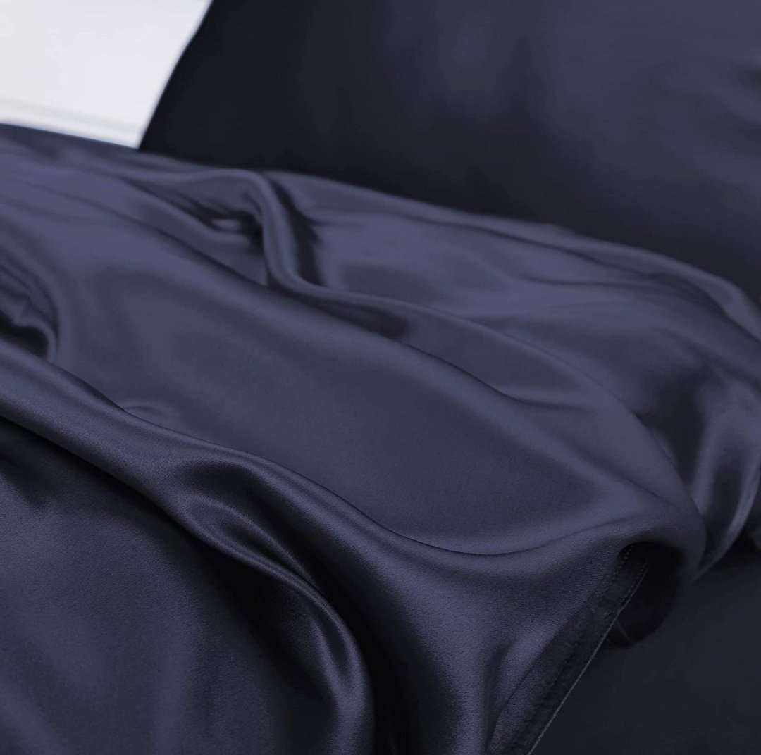 Trọn bộ chăn ga phi lụa Thái Tuấn loại 1 cực kì sang chảnh, đẹp, mịn, mát - NEMTOTBEDDING