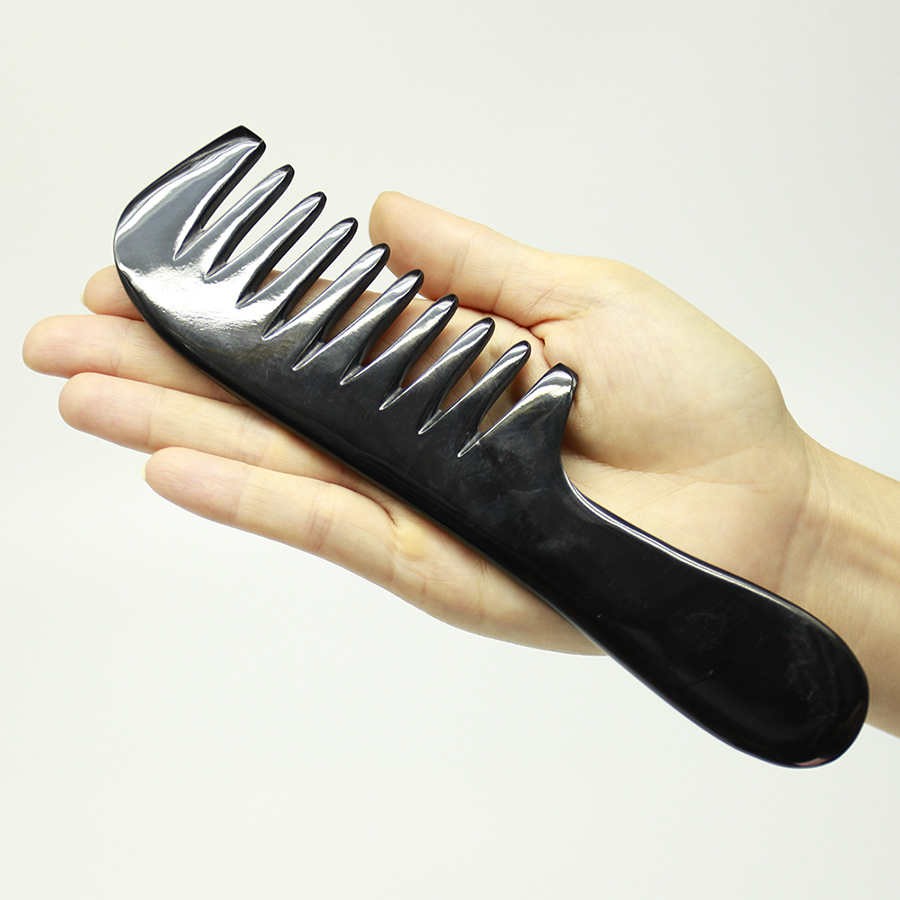 Lược Sừng massage đầu giúp lưu thông máu - COH145 - Lược răng thưa - Horn Comb of HAHANCO