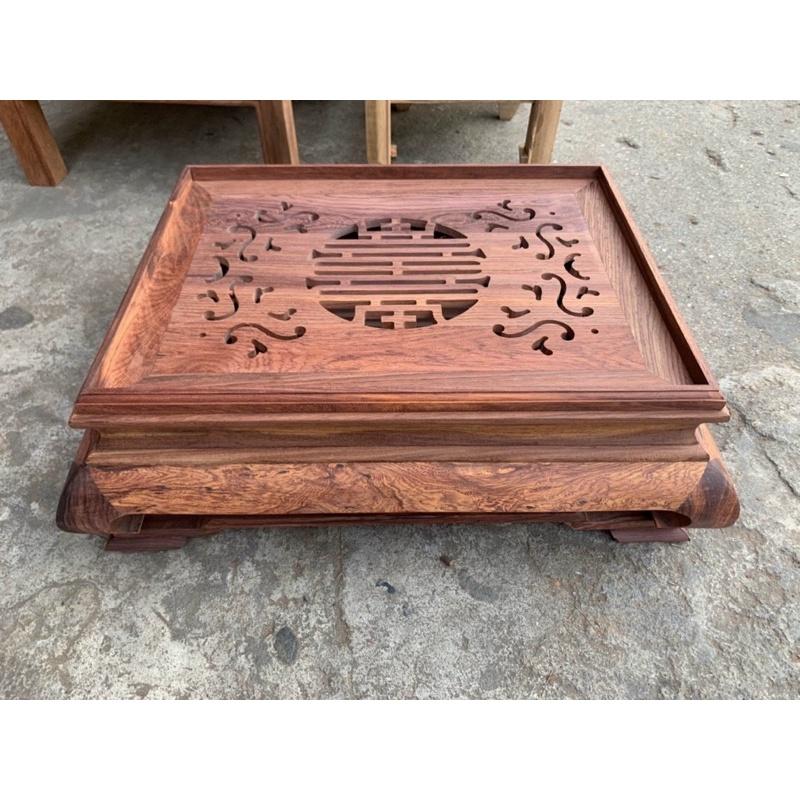 Khay trà gỗ Cẩm chân cong 37x47x15cm