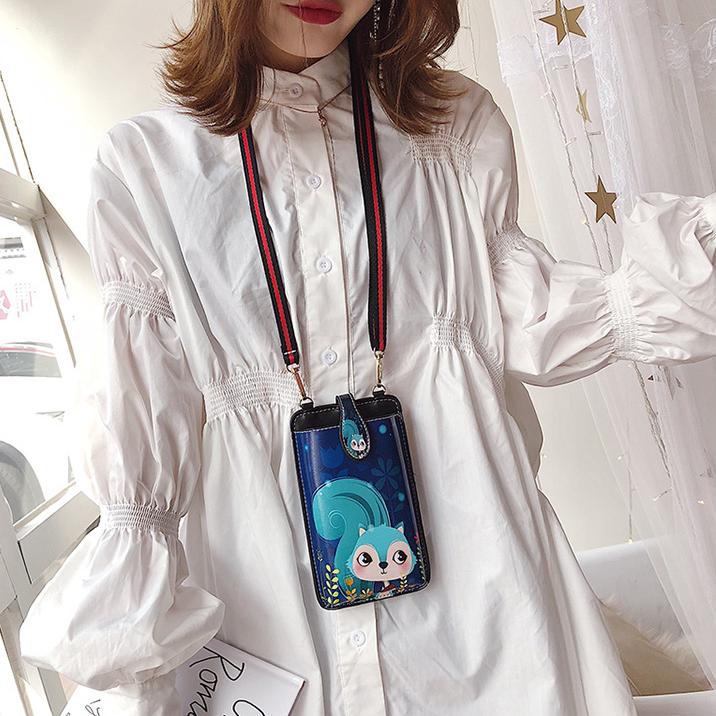 Túi đeo chéo nữ để điện thoại TCHE1 phong cách trẻ trung, năng động tặng kèm 2 nút bảo vệ đầu sạc điện thoại