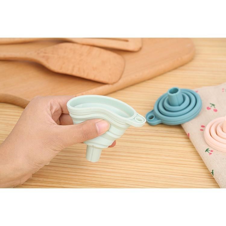 Phễu gấp gọn nhỏ xinh chất liệu silicon