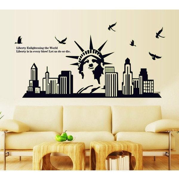 Decal dán tường Dạ quang New York AmyShop DDQ005 ( 65 x 130cm)