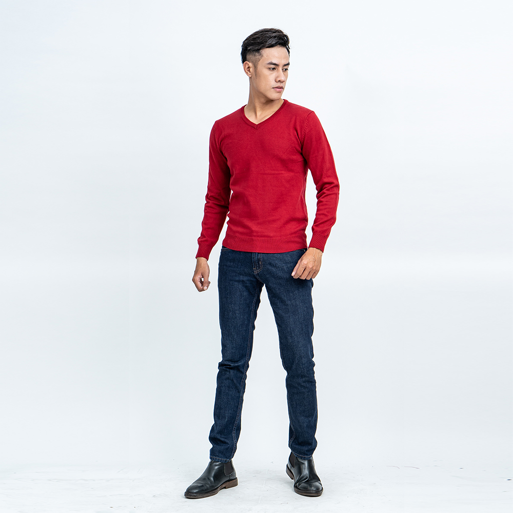 Áo len nam dài tay cổ tim màu đỏ đô NOVELTY 180560I