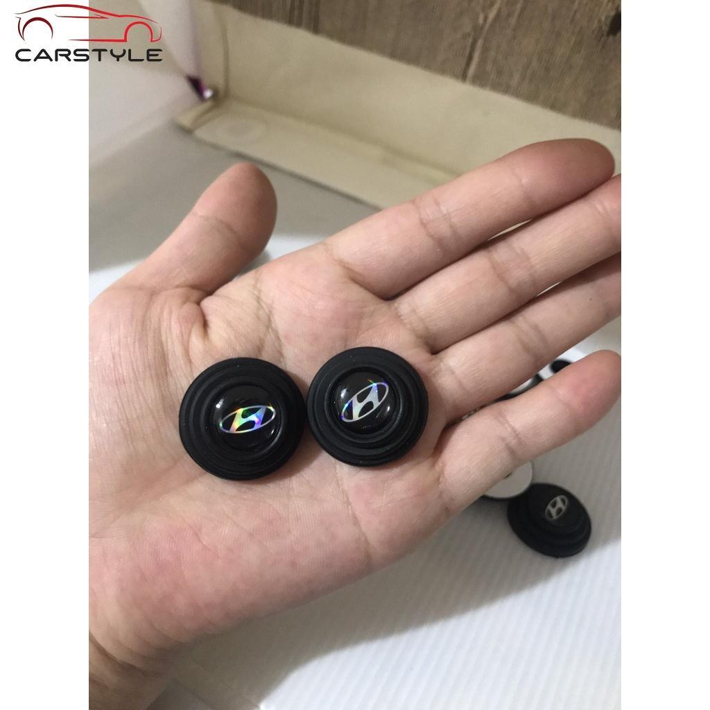 Combo 16 Núm Cao su giảm chấn , chống va đập cửa xe Ô tô theo Logo Xe