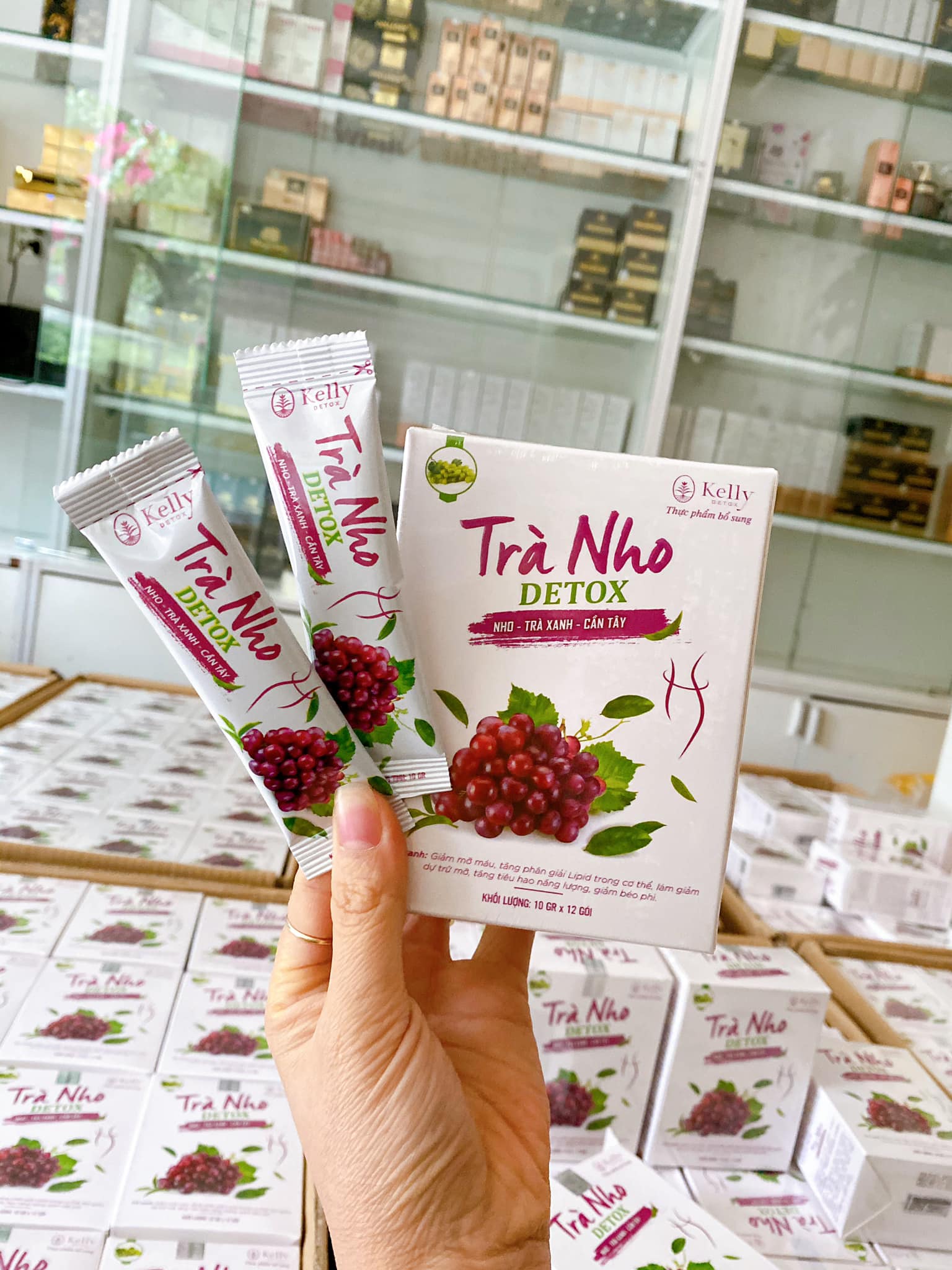 Trà Nho Detox Kelly Mẫu Mới 12gói kèm 1 gói Detox Rau Củ Hỗ Trợ Giảm Cân - An Toàn , Hiệu Quả