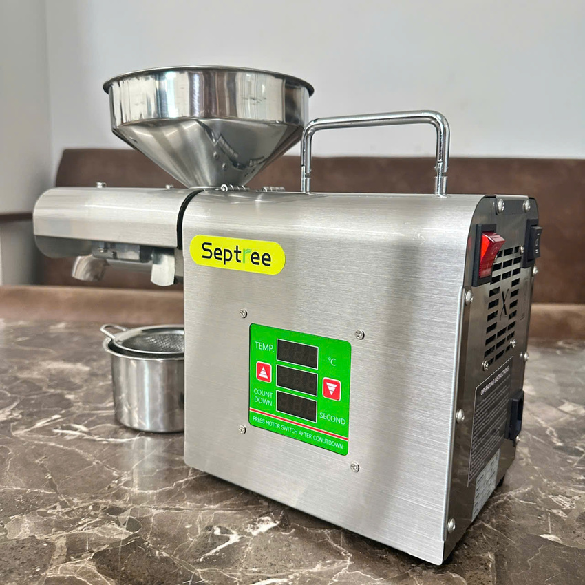 Máy ép dầu ăn thực vật dùng trong gia đình thương hiệu Septree X3 - Công suất 800W - Hàng chính hãng (BH 12 THÁNG)