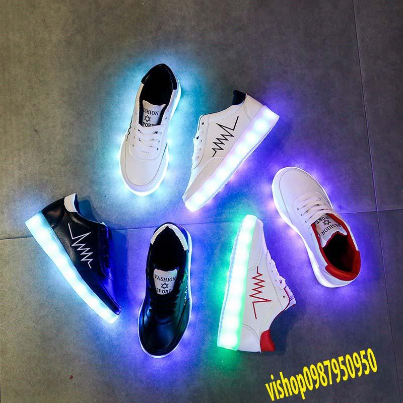 GIÀY PHÁT SÁNG NHỊP TIM MÀU ĐEN