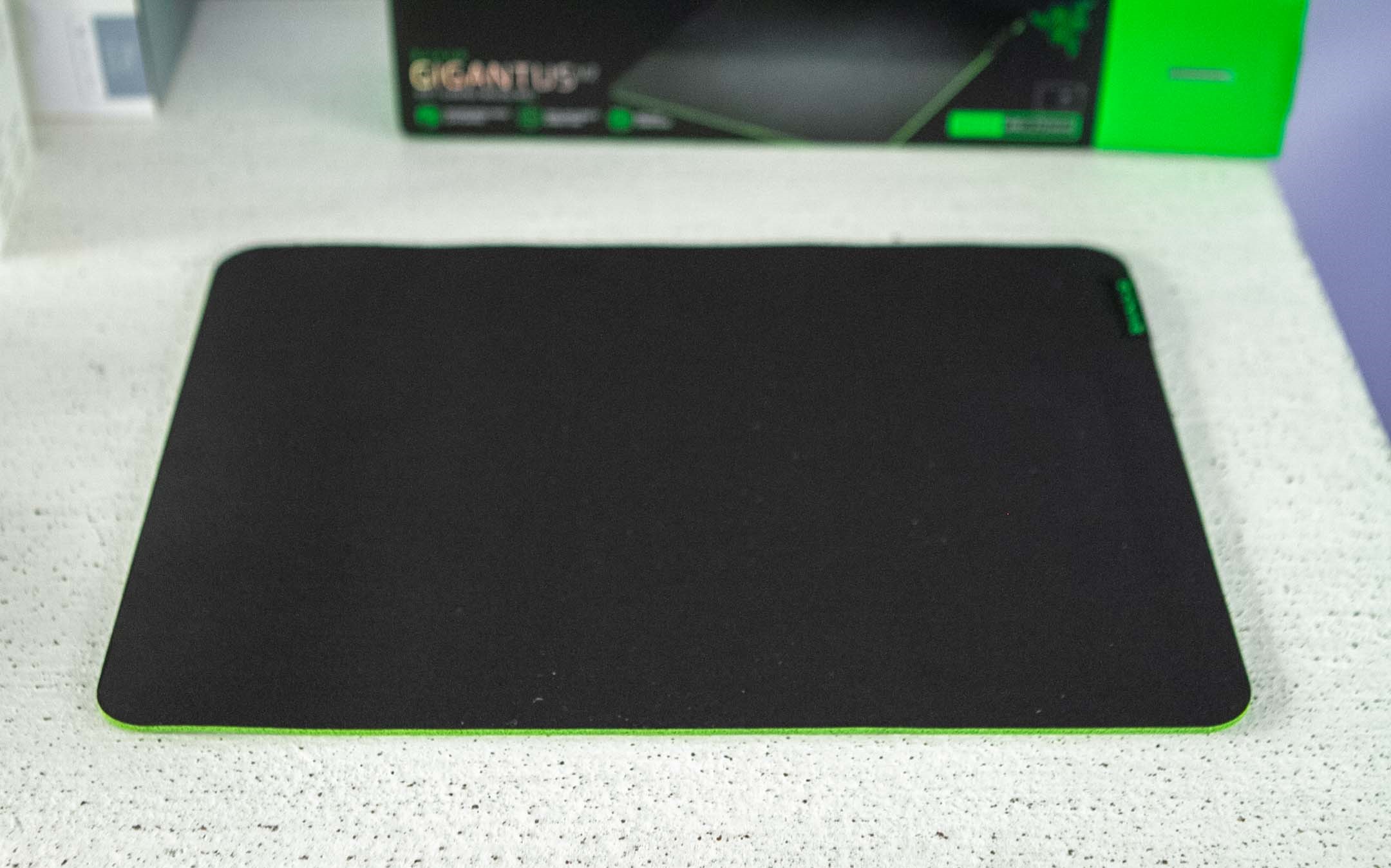 Miếng lót Chuột Razer Gigantus V2