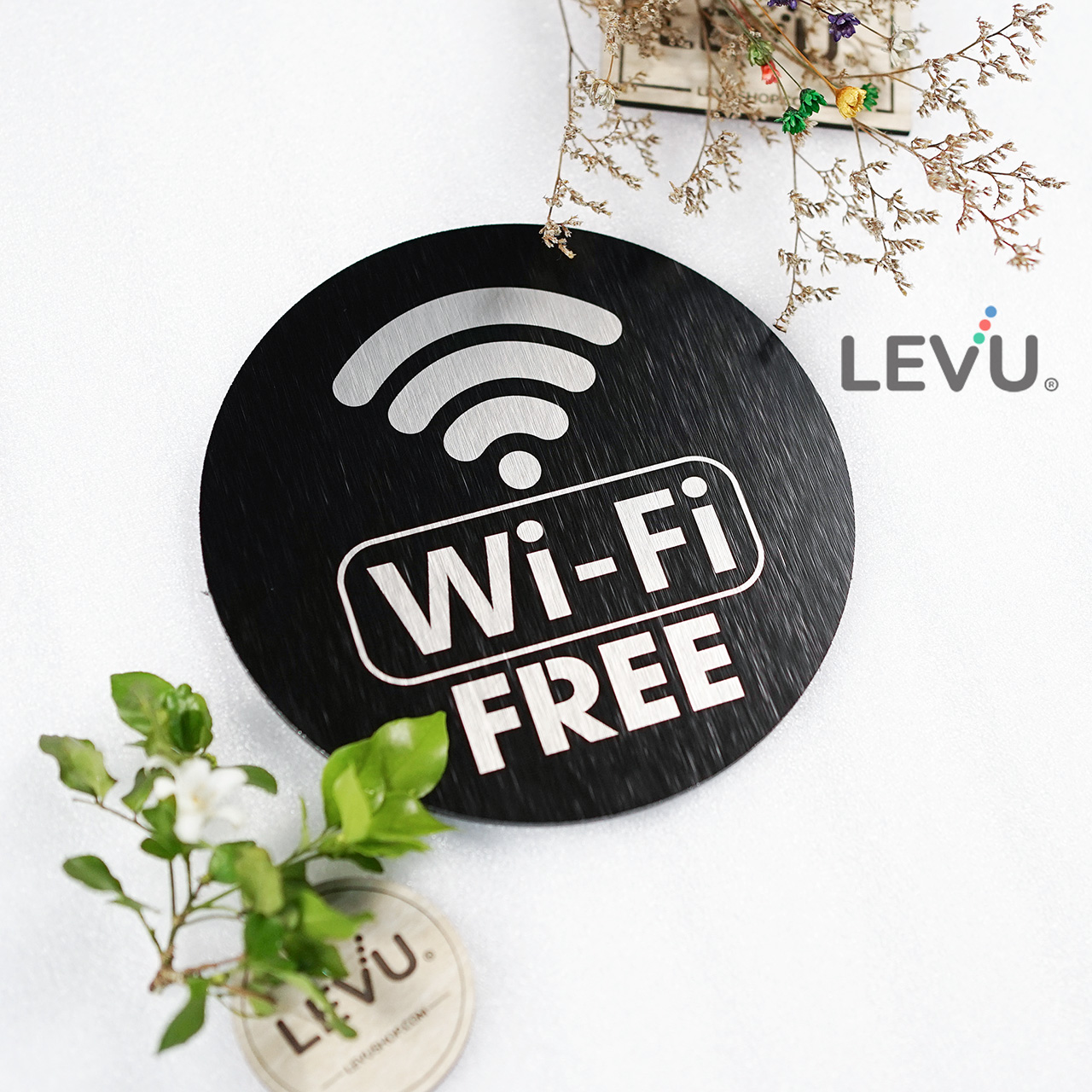 Bảng wifi free nhôm alu đen xước khắc laser kỹ thuật dán tường trang trí