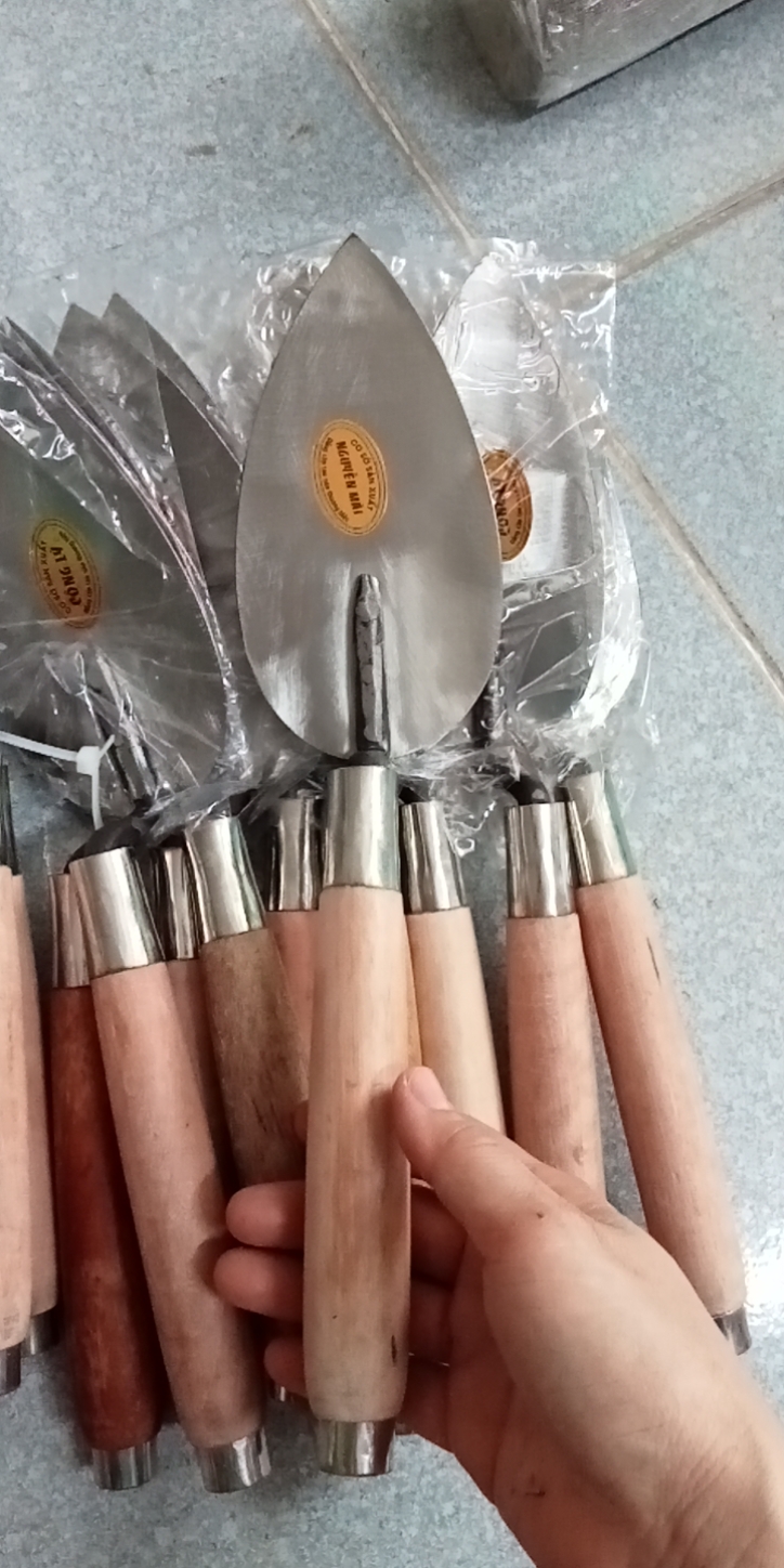 Bay thép lá mít xây dựng, làm vườn
