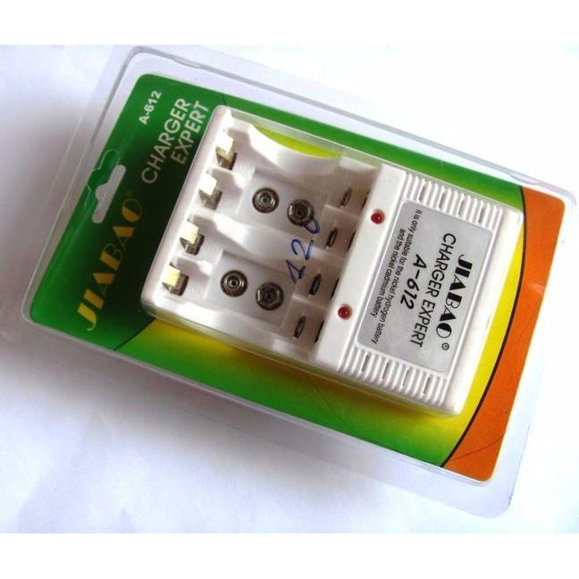 SẠC PIN ĐA NĂNG JIABAO A 612- SẠC ĐƯỢC PIN 2A,3A,PIN 9V