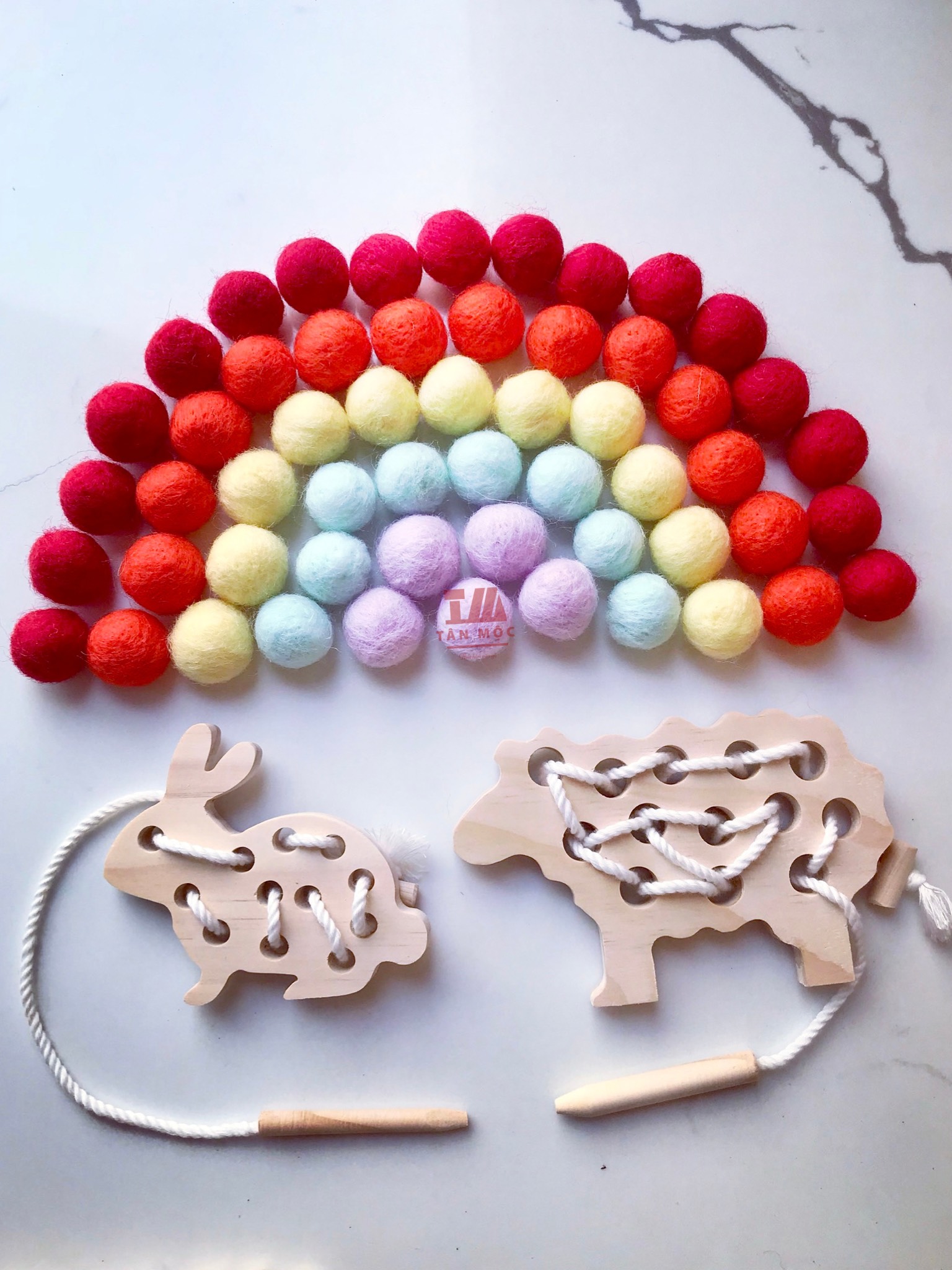 Pompom len nhiều màu cho bé trang trí