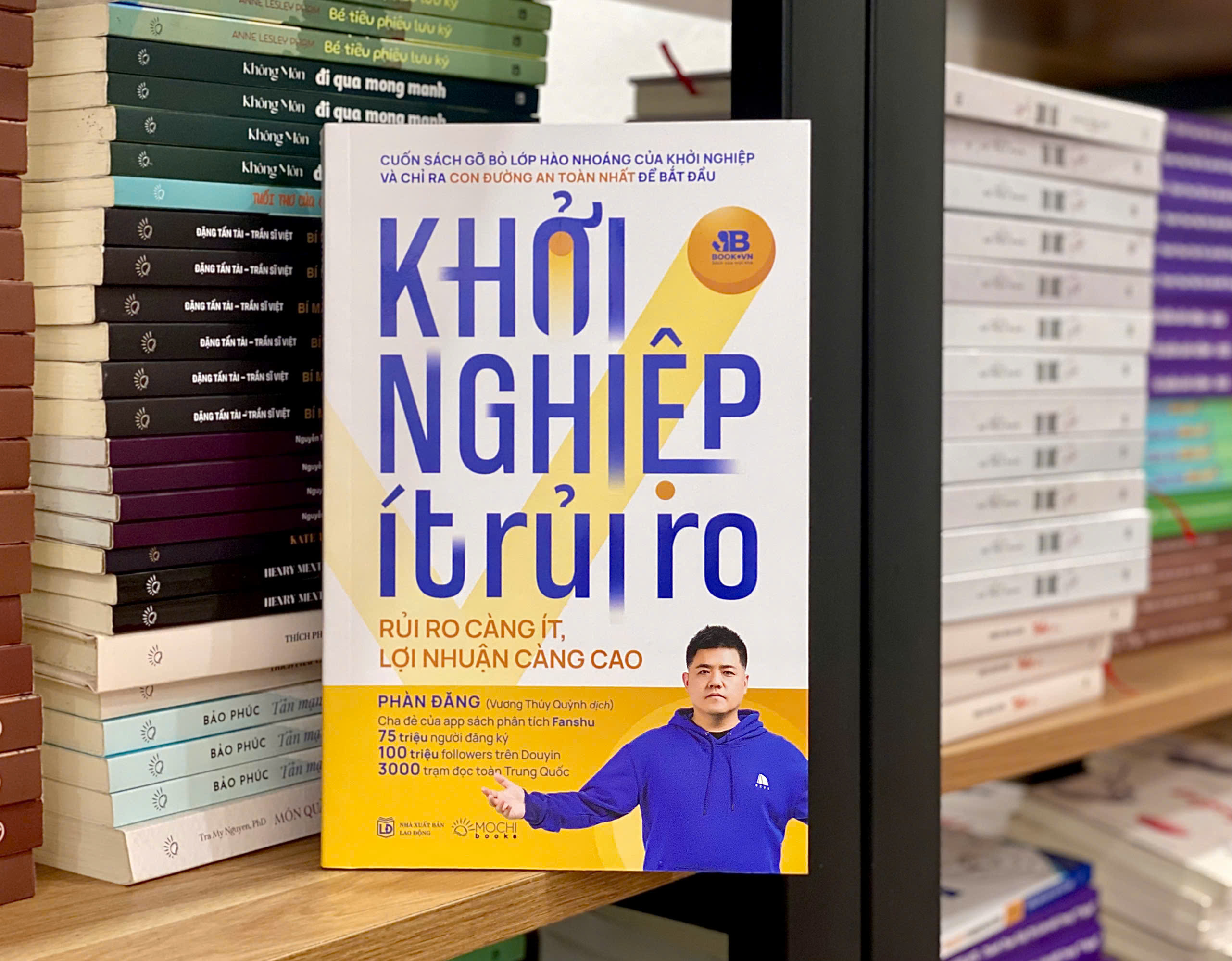 Sách - Khởi nghiệp ít rủi ro: Rủi ro càng ít, lợi nhuận càng cao