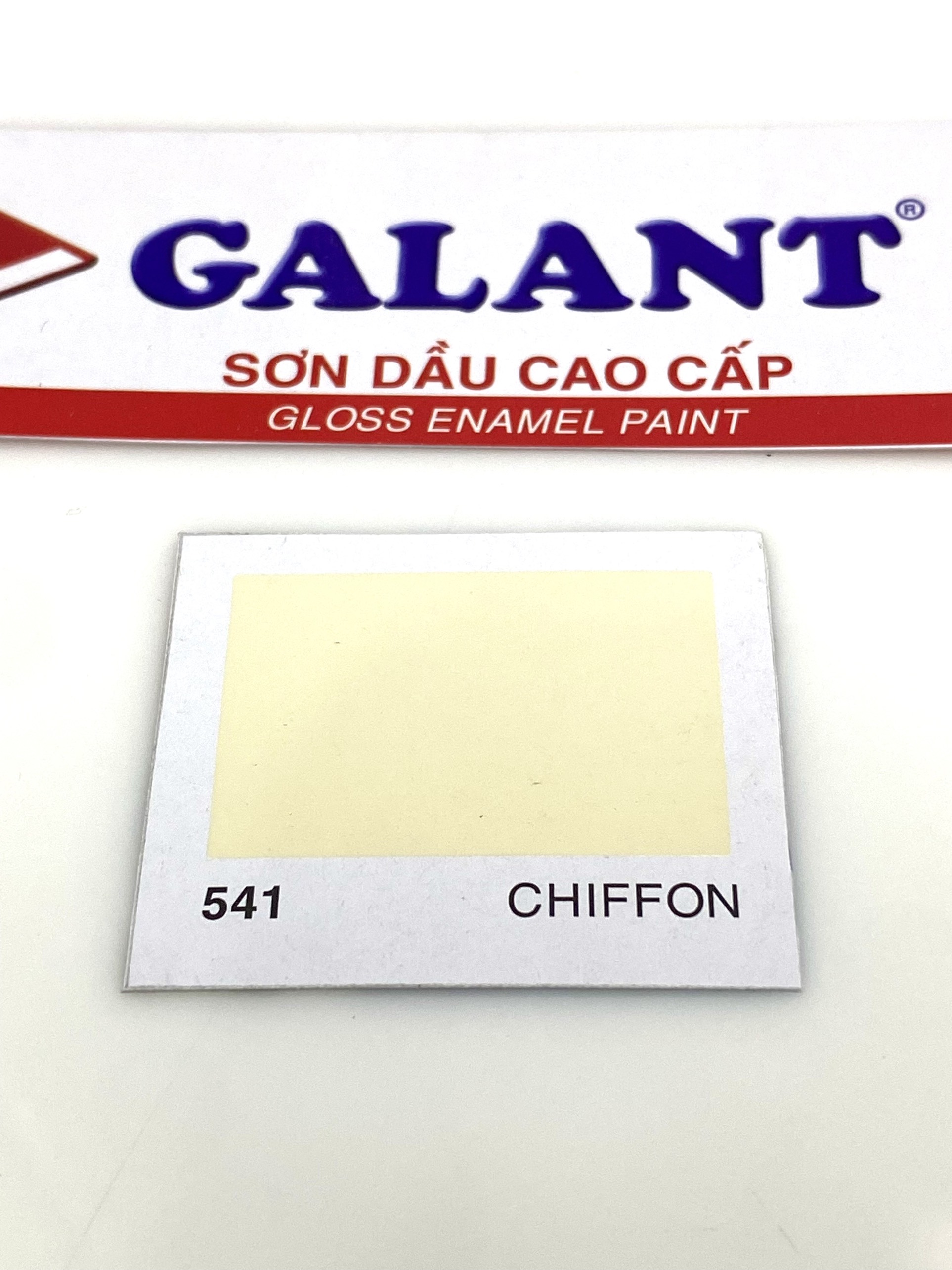 Sơn dầu Galant màu Chiffon 541 375ml