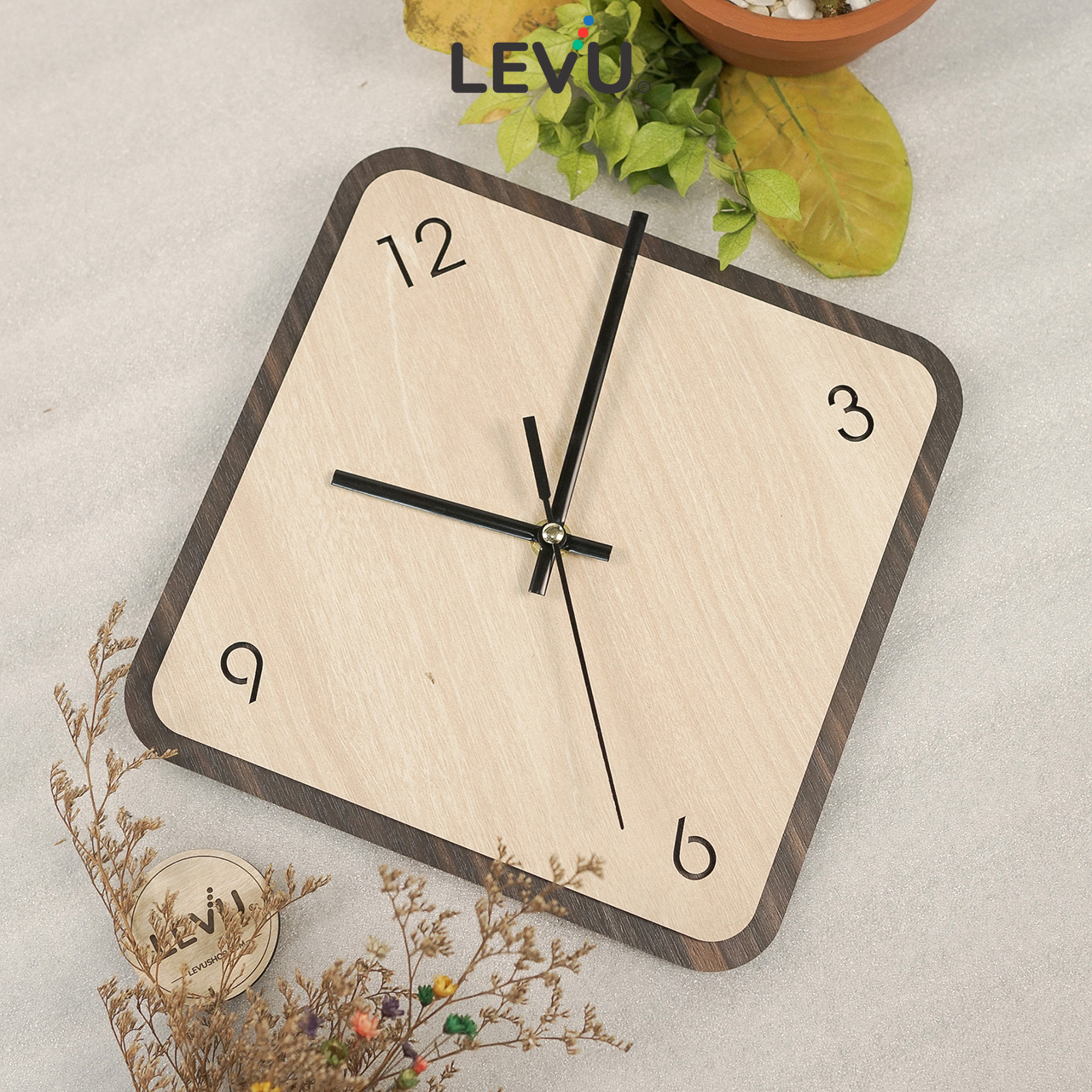 Đồng Hồ Treo Tường độc lạ LEVU DH08 phong cách Châu Âu