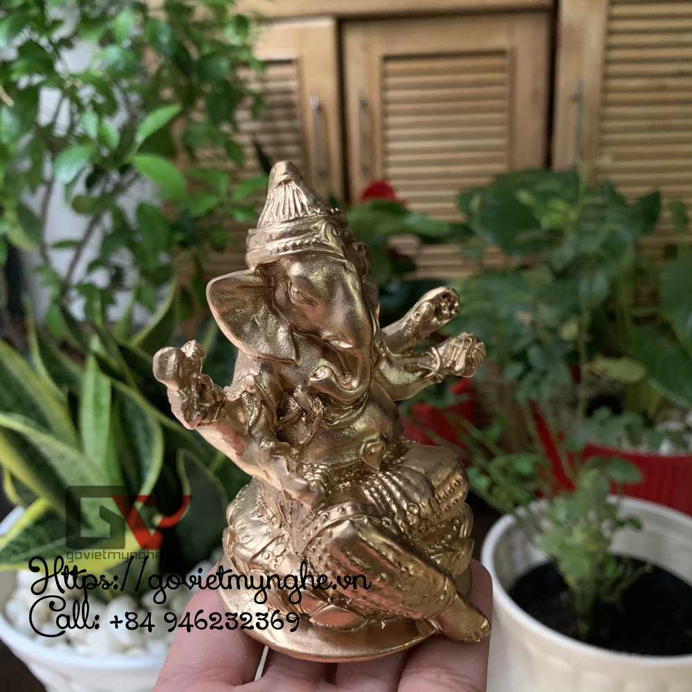 Tượng đá thần voi ganesha - màu nhũ vàng