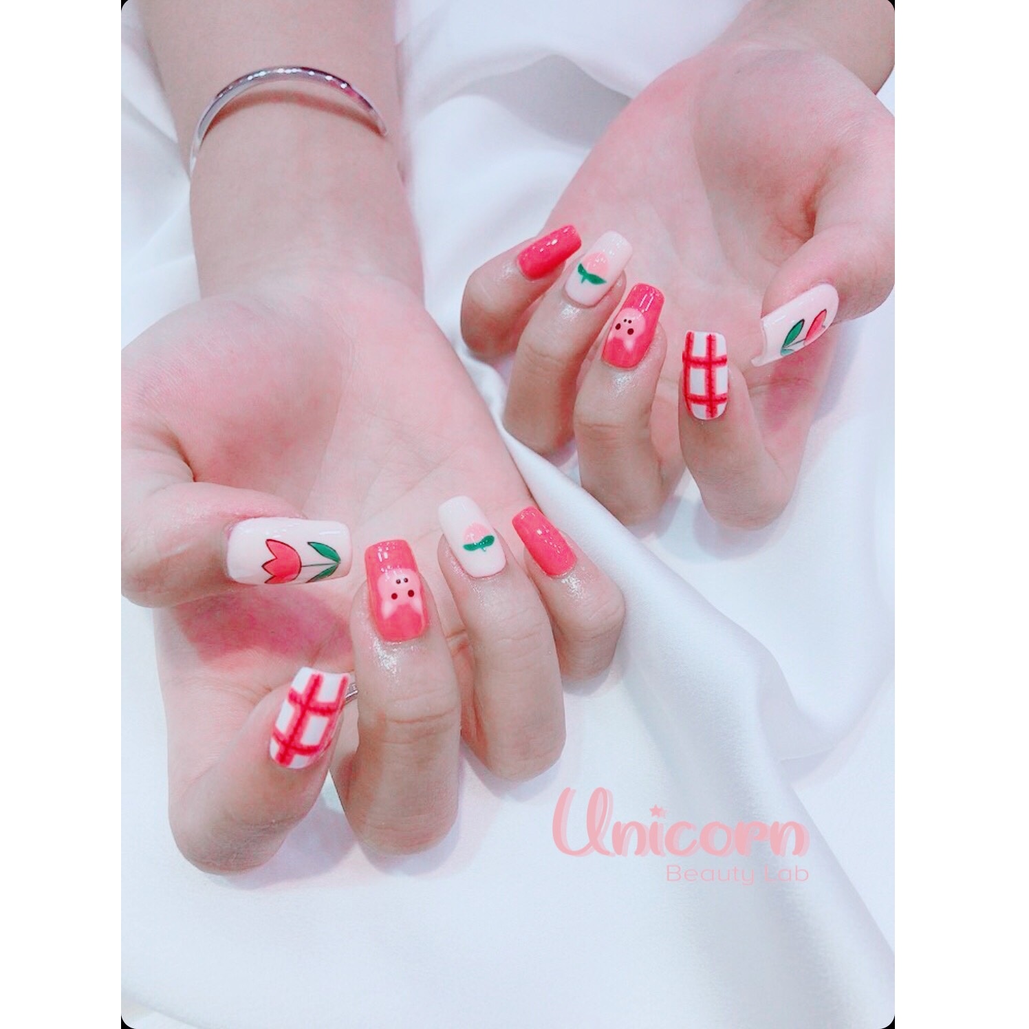 Combo Cắt Da, Sơn Gel Tại Unicorn Beauty Lab - UBL1