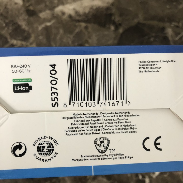 Máy cạo râu khô và ướt 2 trong 1 cao cấp series 5000 Philips S5370/04, kết hợp cả đầu tỉa mai tiện lợi, sạc nhanh an toàn- Hàng chính hãng