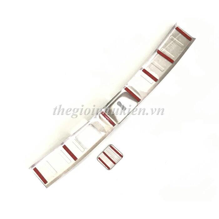 Bộ sản phẩm ỐP BẬC CỐP VÀ BẬC CỬA Inox xe Mitsubishi Outlander