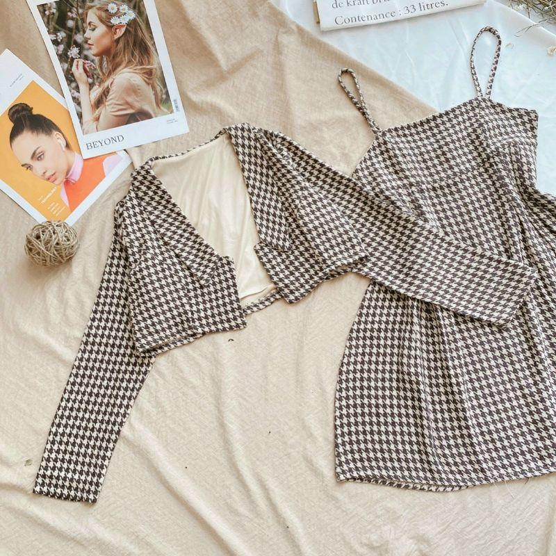 Set Đầm Hai Dây Caro Xoè Kèm Khoác Croptop Caro