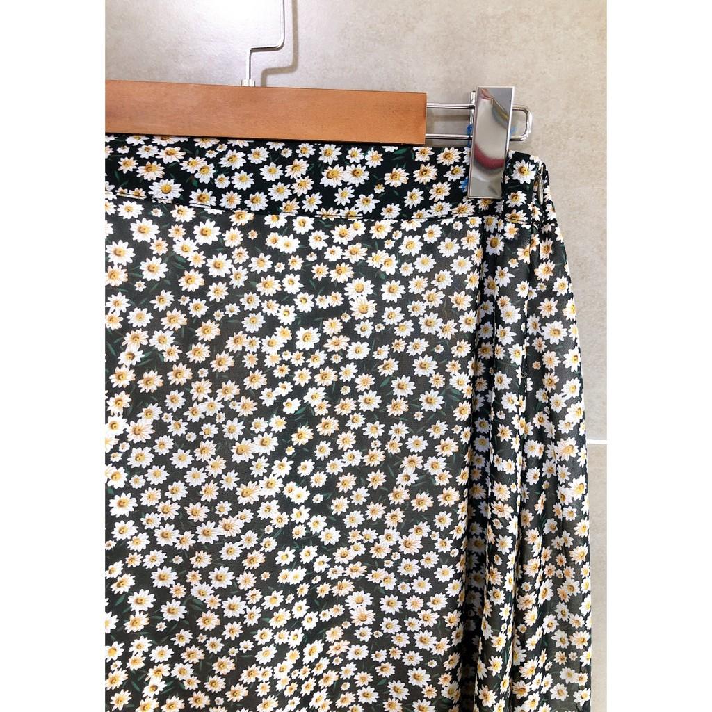 DAISY LINE SKIRT - CHÂN VÁY HOA CÚC CHỮ A