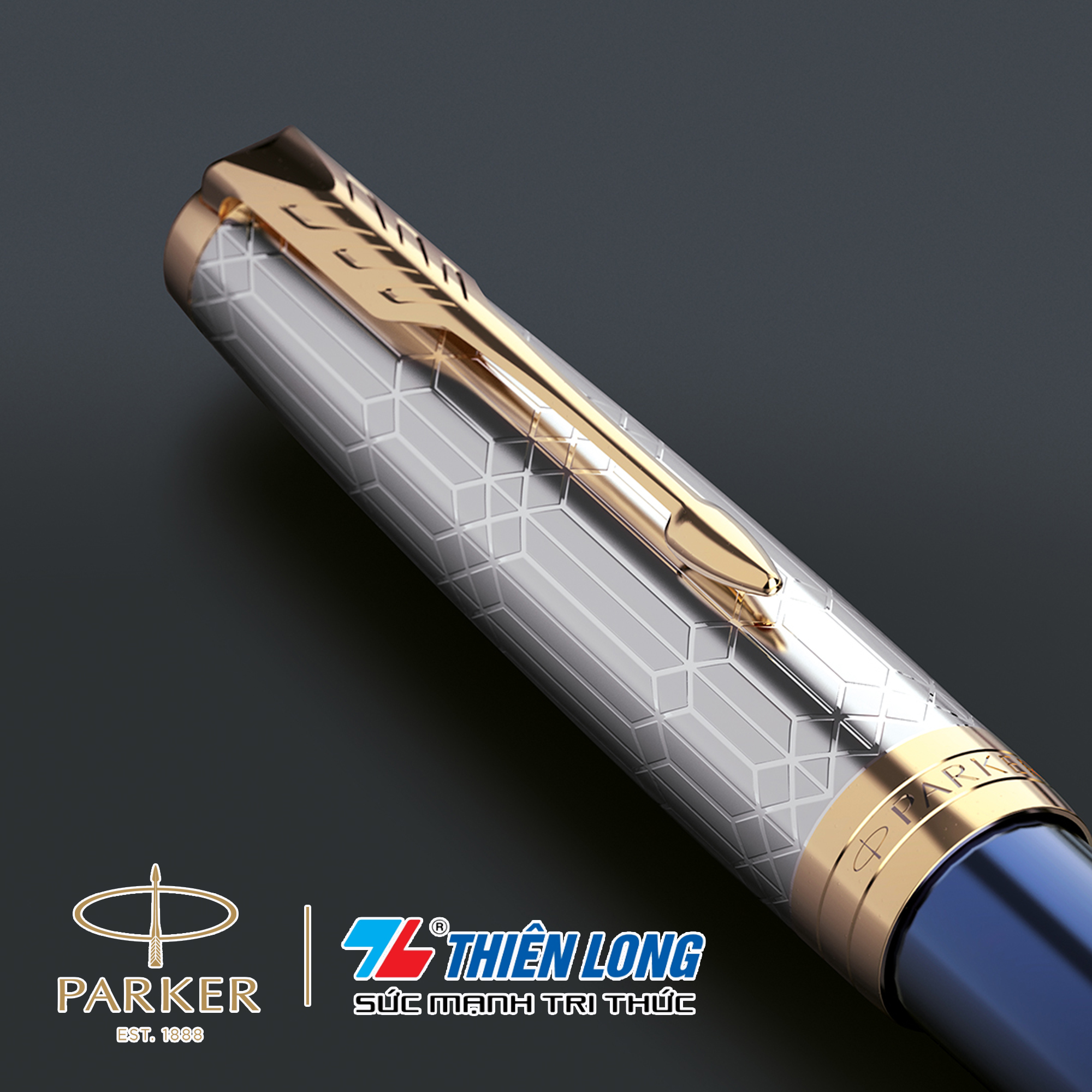 Bút lông bi cao cấp Parker Sonnet Junbilee - Sapphire Blue Lacquer - 2175074 - Mạ vàng 23K